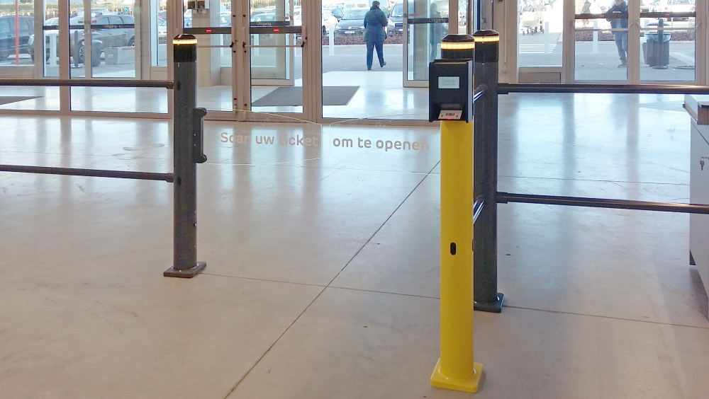 How Wanzl Swing Gates Help Control Pedestrian Access and Reduce Shrinkage